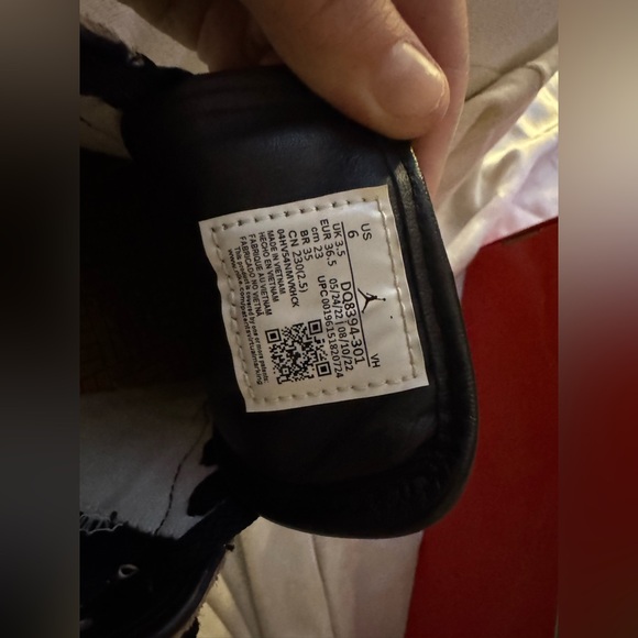 SHOES- sneakers - Picture 5 of 7